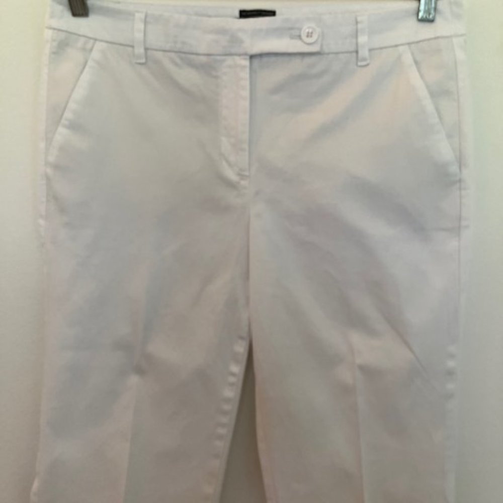Talbots "The Perfect Skimmer" White Capri Pants Size 6 - Picture 2 of 12